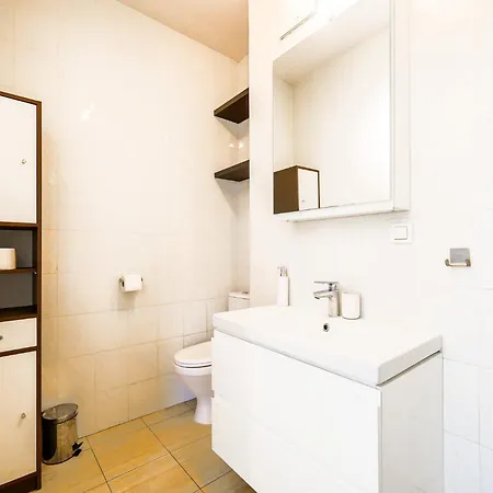 Apartamento Wilanow Branickiego Varsovia